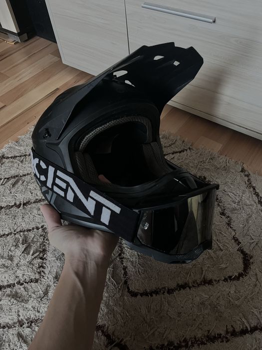 Каска за мотокрос или dh