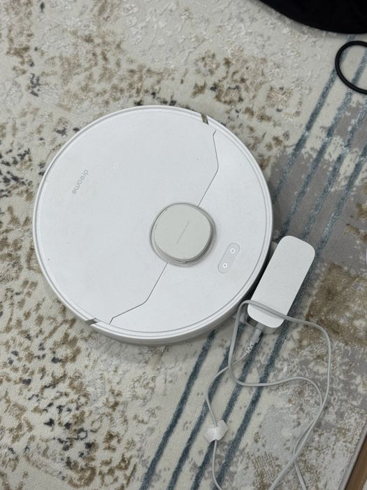 Робот пылесос (dreame)