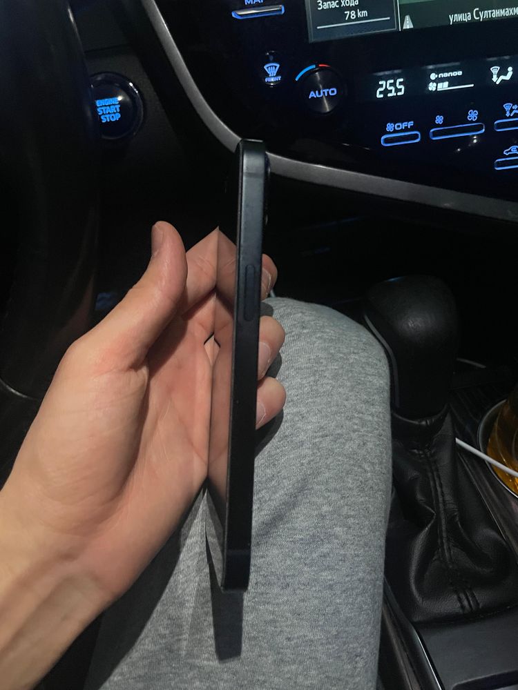 Продам iphone 13 в отличном состояний