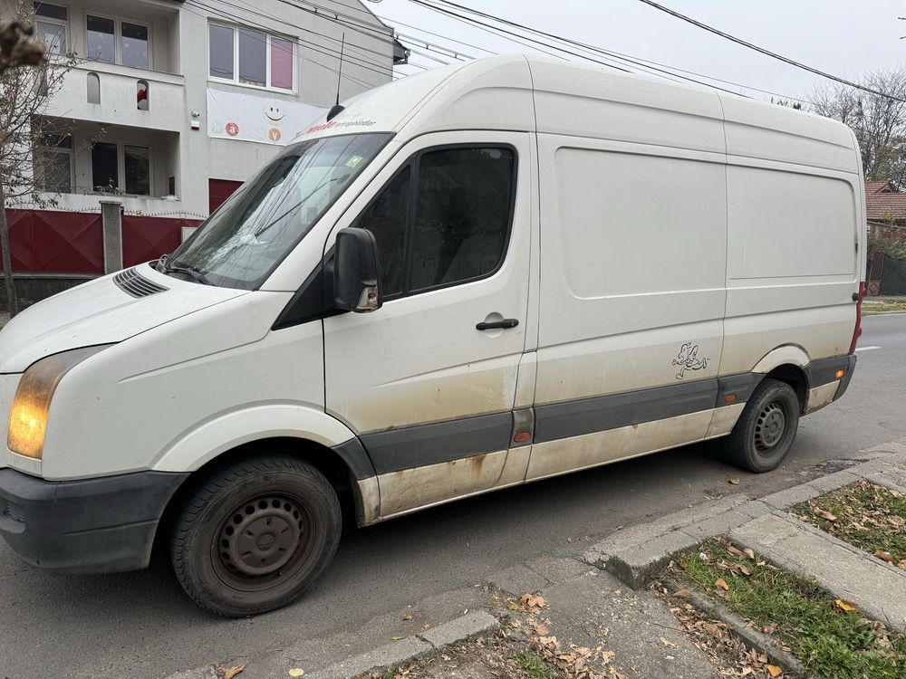 Vand vw crafter mai multe detali la telefon