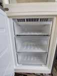 Frigider Whirlpool