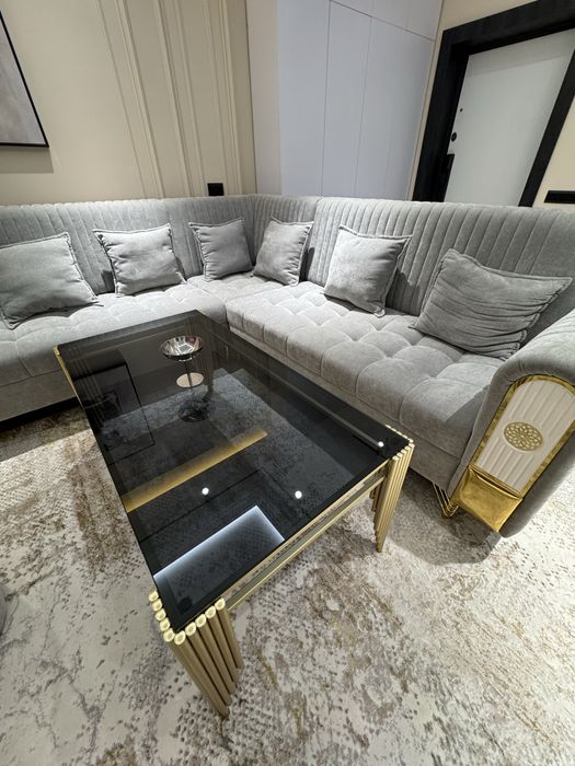 Kreslo 3x2.5 + jurnalniy stol