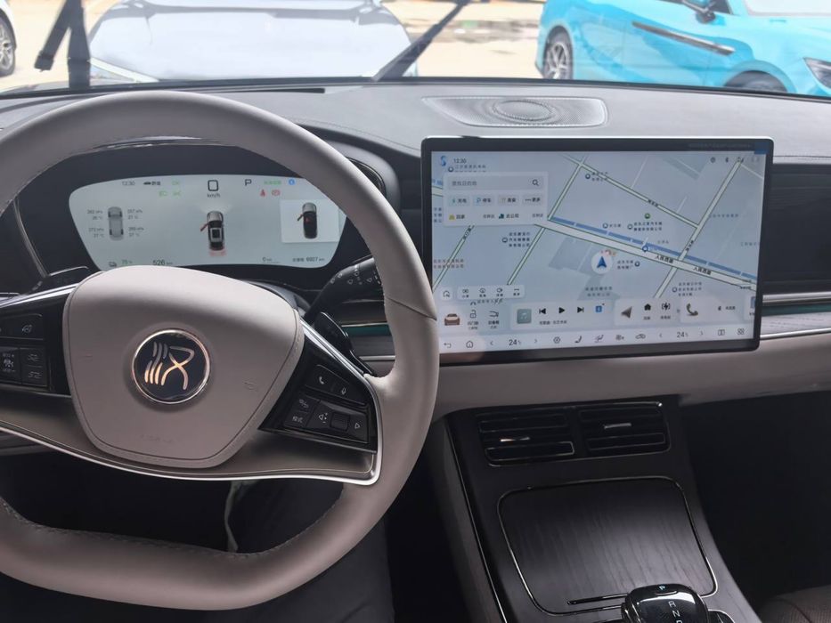 Byd Han 701km smart Test drive car