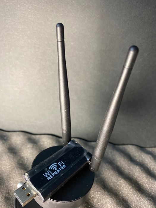 Repetitor WiFi de Putere Mare cu USB - Extensor Fără Fir cu Raza Lungă