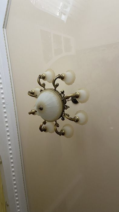 Продается люстра