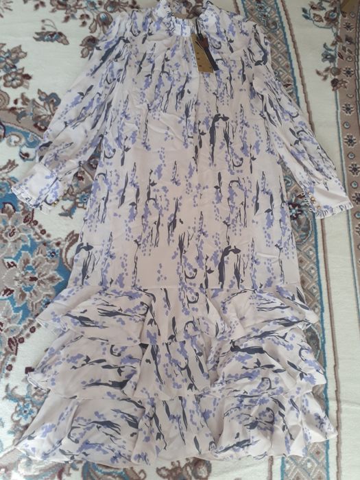 Продается вечерние платья