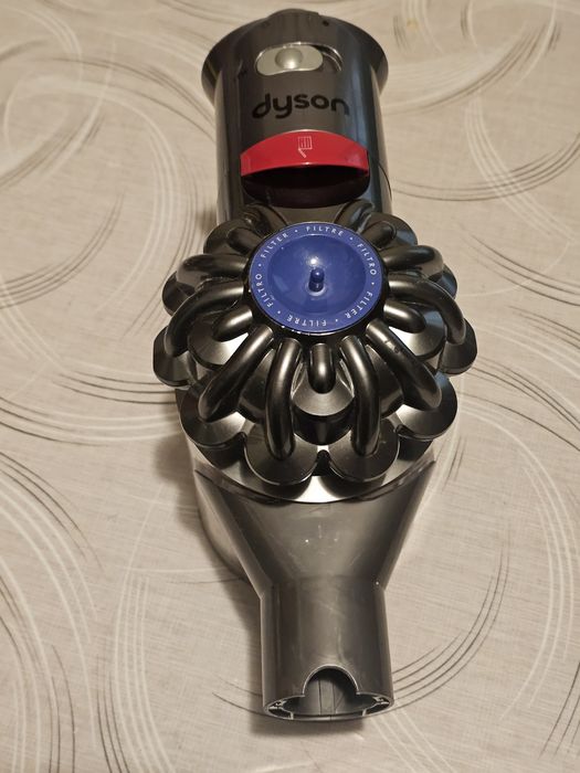 Aspirator Dyson v8 pentru piese