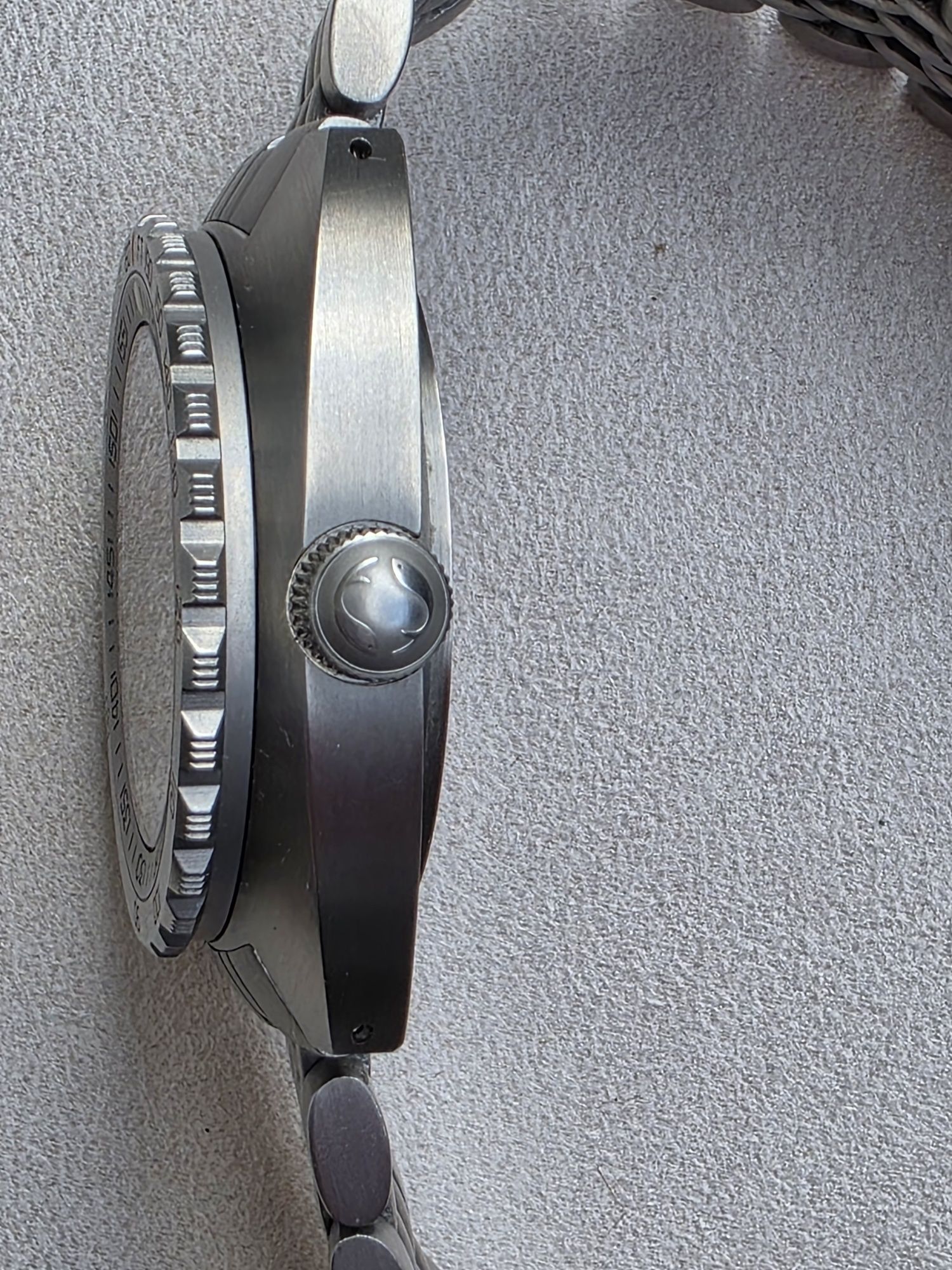 Maranez Samui  Titanium Orange Dial