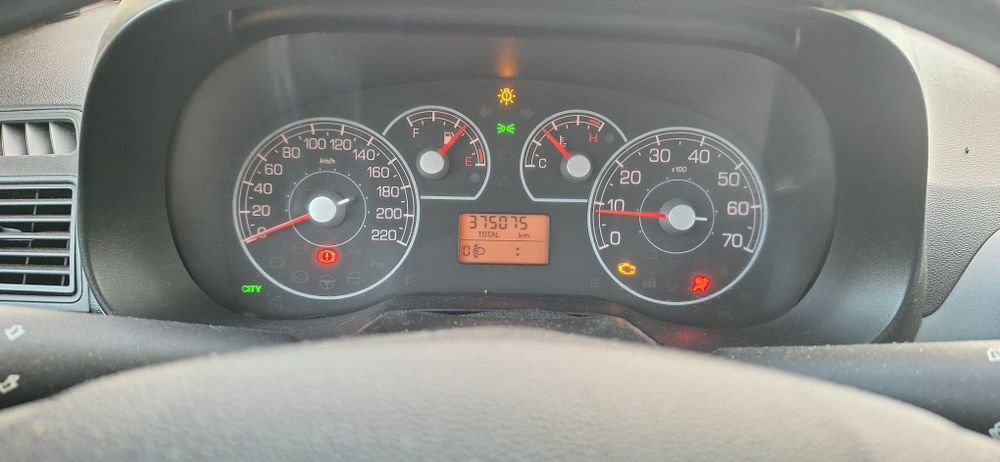 Mașina fiat grande punto 1.3 multijet