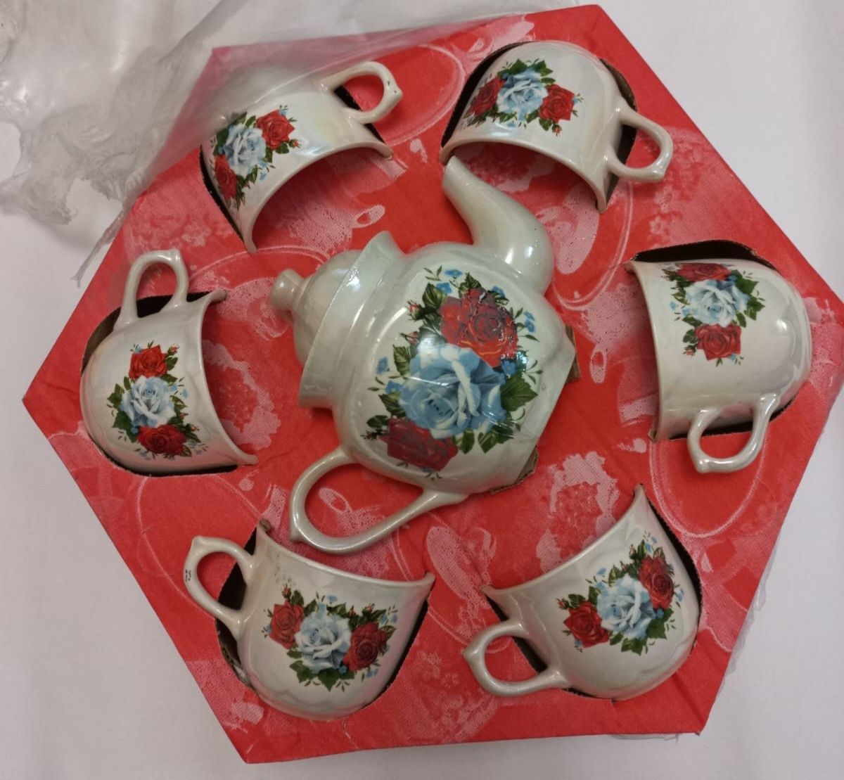 Продам чайный сервиз