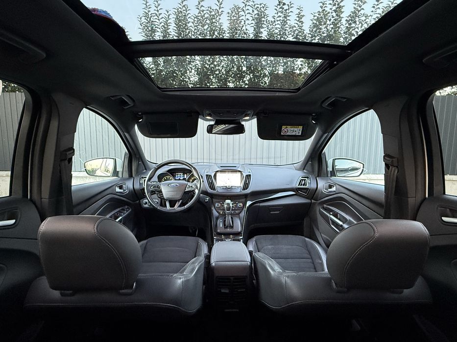 Ford Kuga ST Line 4x4 183cp Panoramic