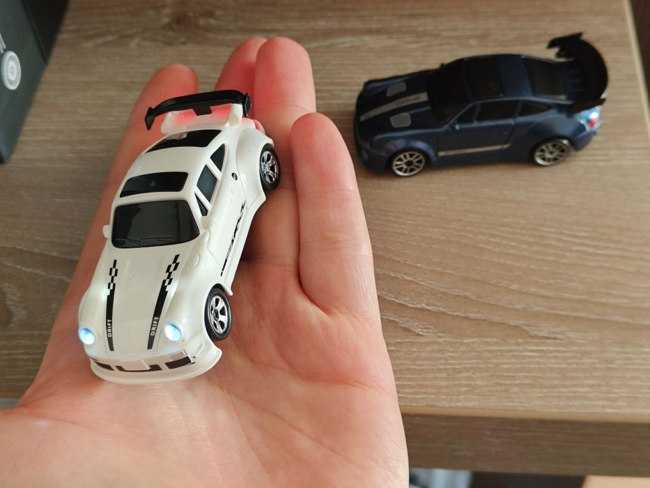 Mașină telecomanda RC 1:64 gen hot wheels