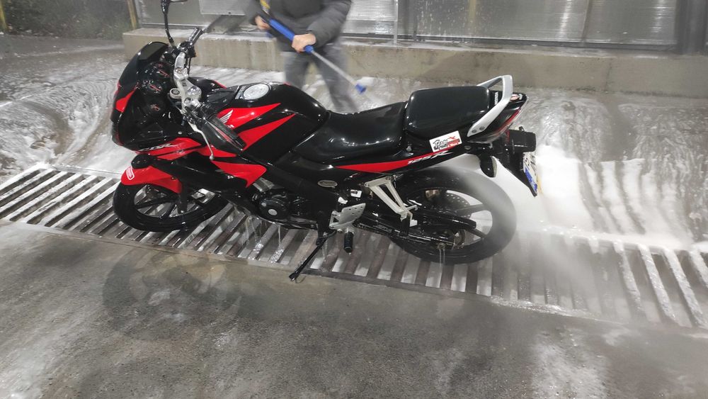 Vând Honda CBR 125R