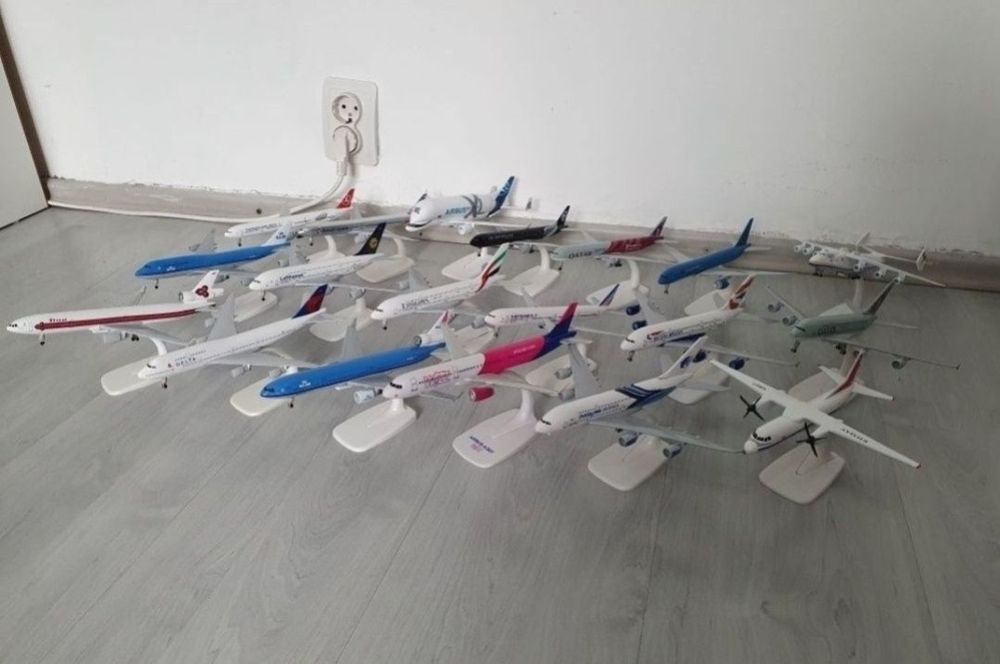 Macheta metalica avion 21 cm noua diferite modele