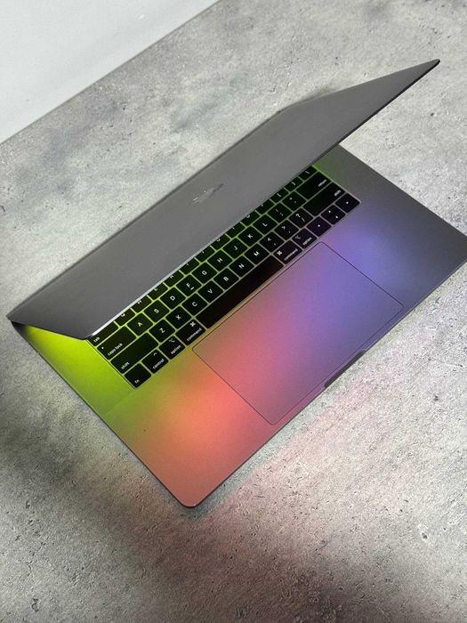 Kuchli Macbook Pro 15'