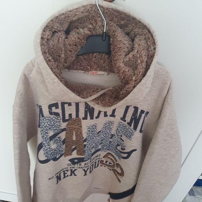 Hanorac la moda si de foarte buna calitate