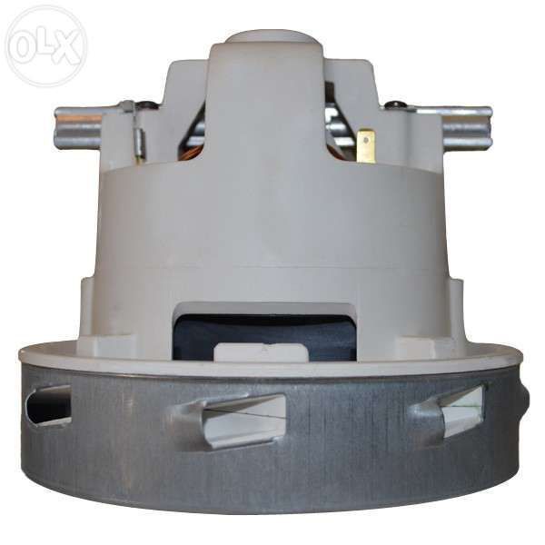 Motor aspirator profesional Karcher