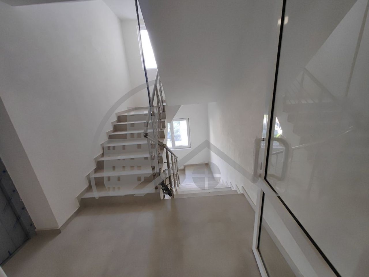 Продава се Двустаен апартамент в Варна, Аспарухово - 67 кв.м за 1193 €/кв.м - Снимка #4