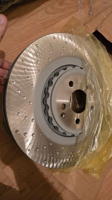 Тормозные диски передние на mercedes S63amg, S65amg, W221,CL63AMG, CL6