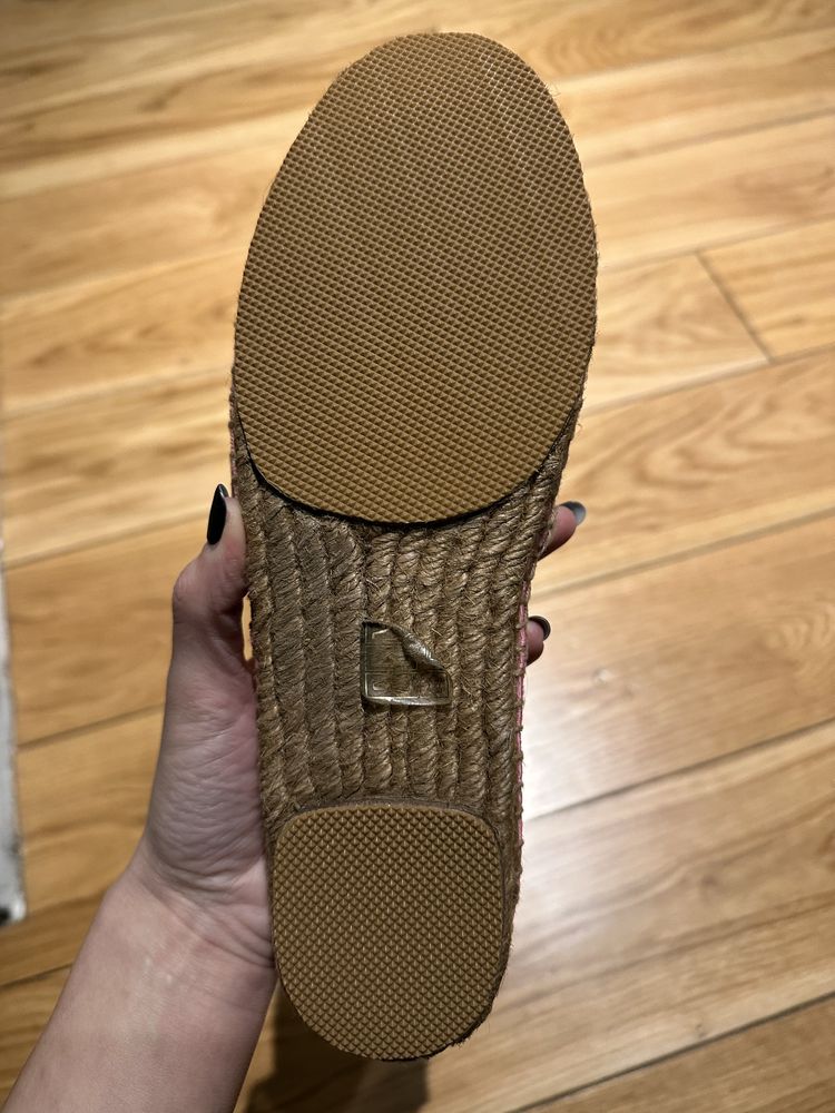 Dolce and Gabbana espadrilles последно намаление 300лв