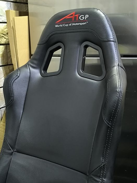 Седалка симулатор Playseat с волан Logitech G920 с шифър
