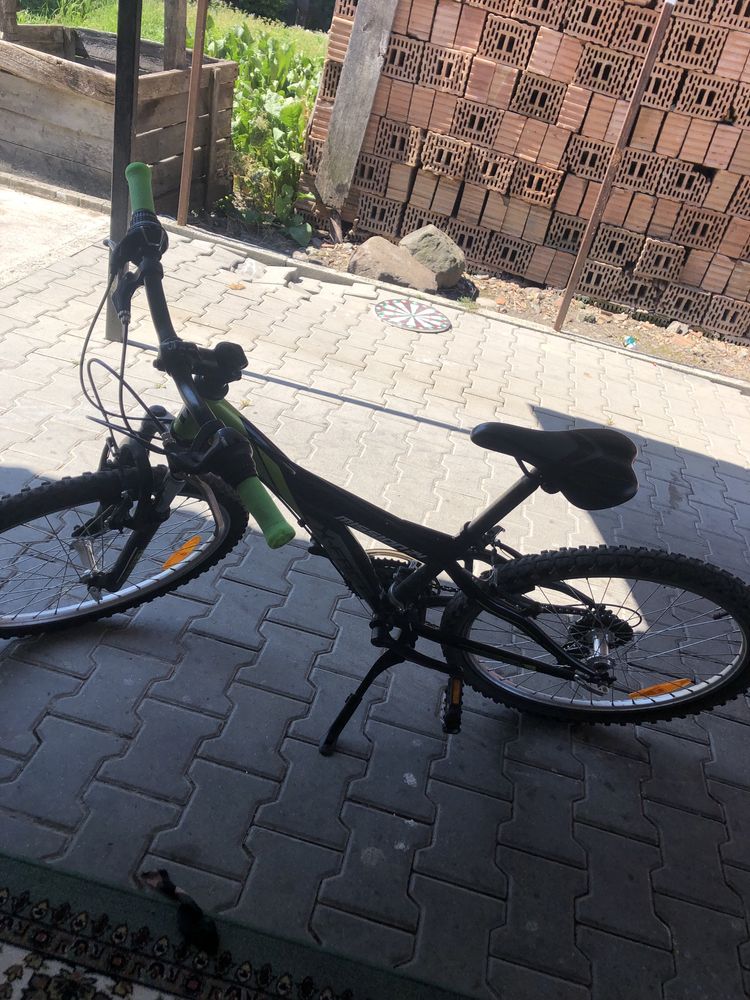 Vând Bicicleta cu schimbător