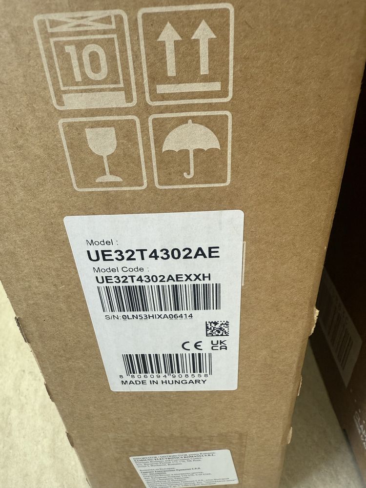 Samsung Crystal UHD DU7100 43”