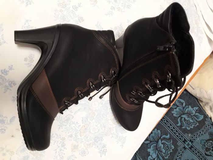 продам обувь новая