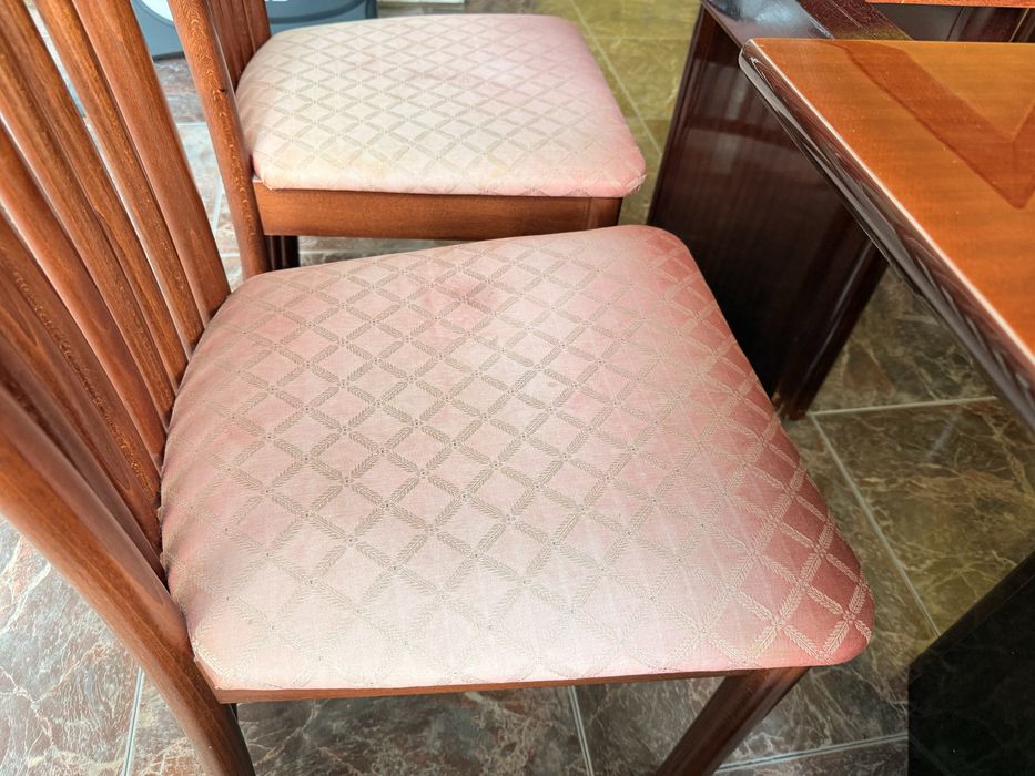 Холна мебел от масив