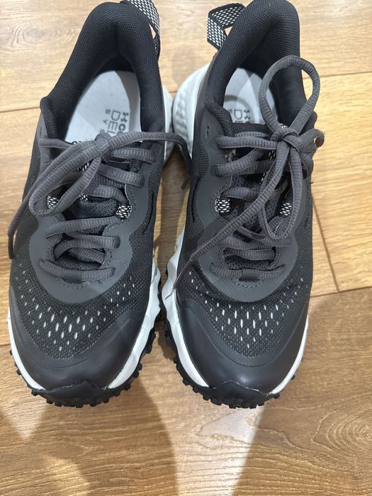 Маратонки Under Armour-35,5 номер