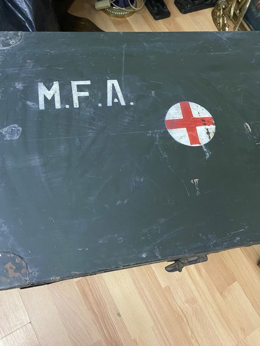 Lazi cutii cufere lemn