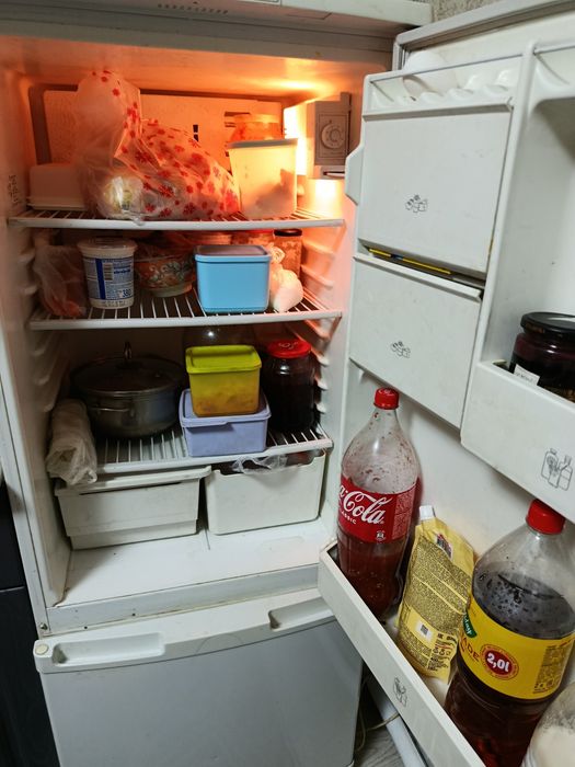 Продаю холодильник