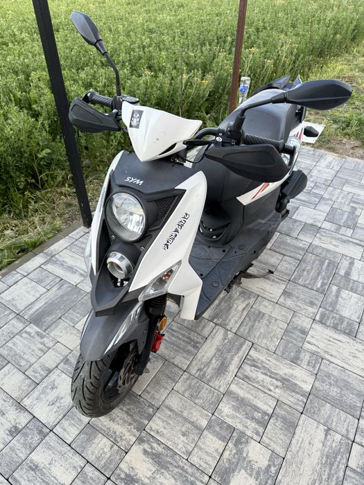 Scuter 49cmc • An 2016 • 50 km\h • Sym crox50