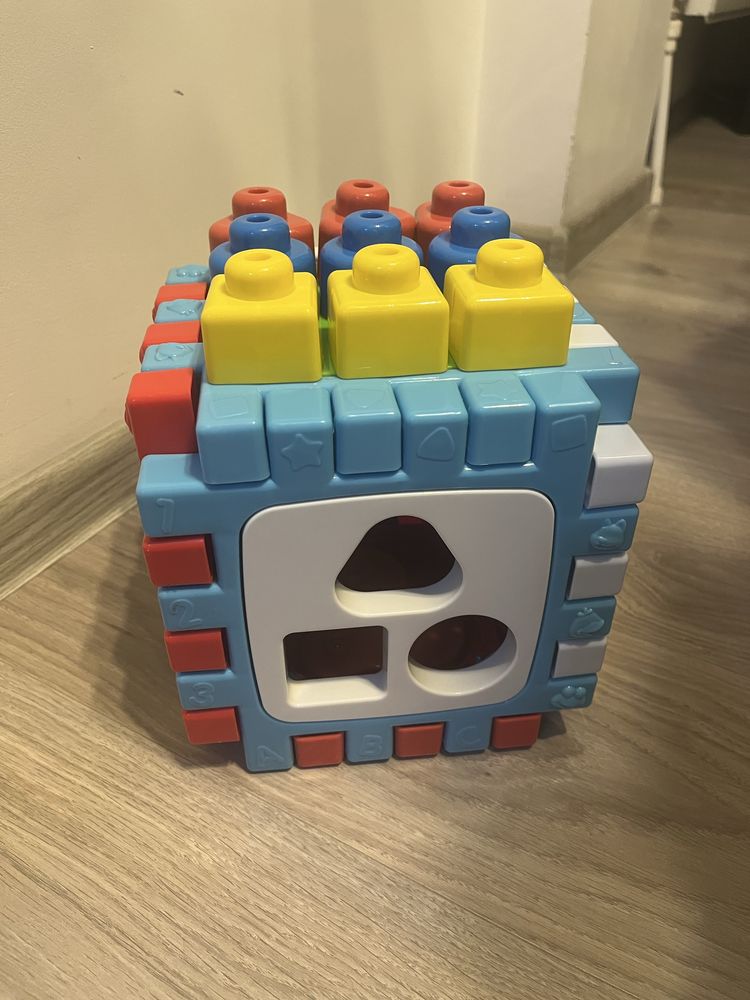 Jucarie Educativa Cub cu Activitati