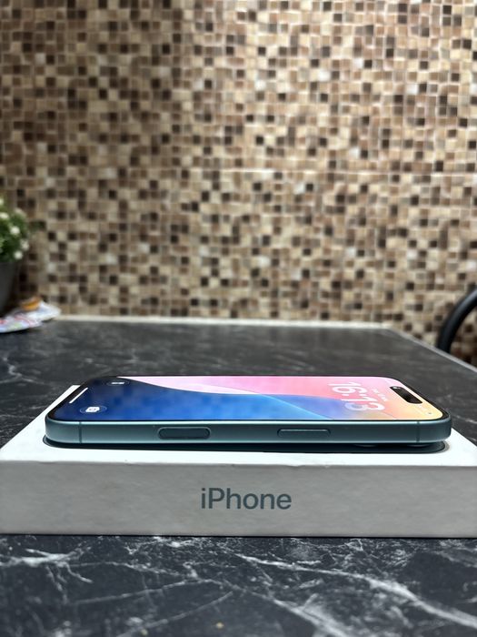 iphone 16 Blue Teal 128GB