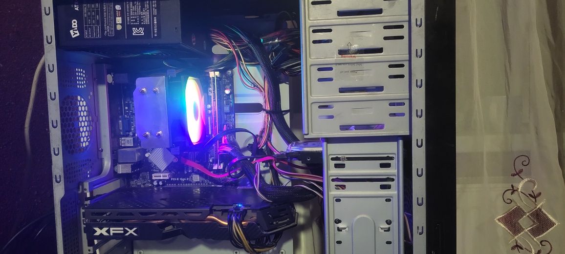 Gaming PC. XFX RX580 8GB OC+ Edition+i5 2400
