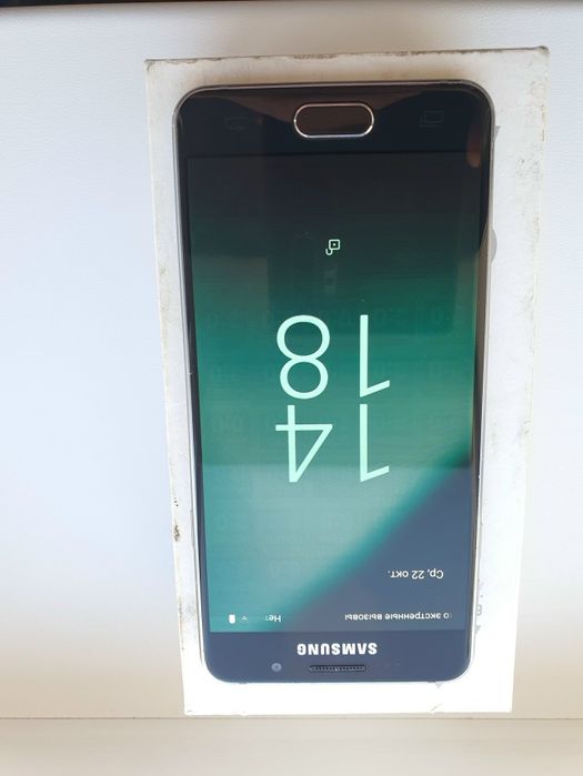 Samsung A3 продам.