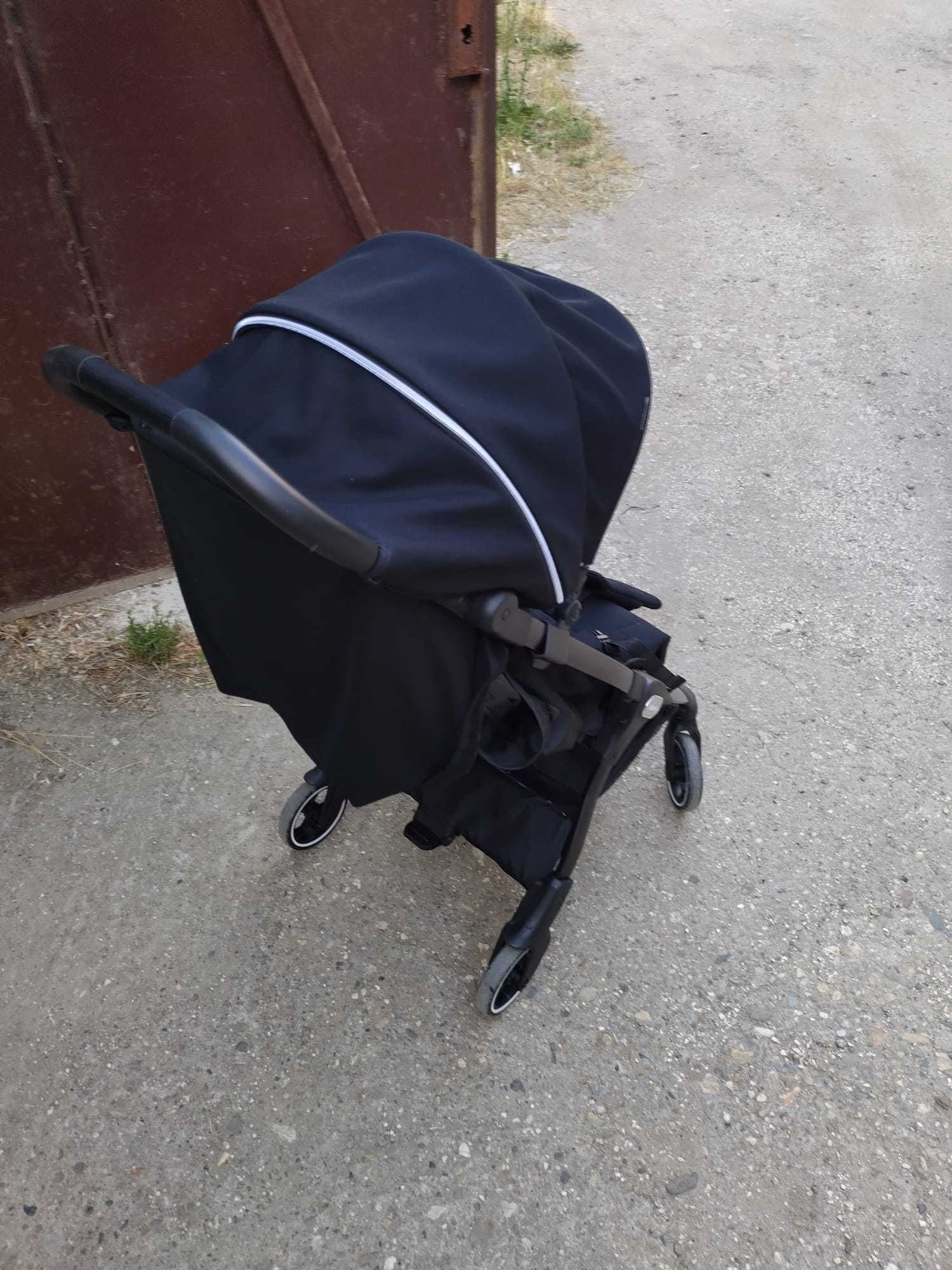 Vand carucior Chicco We Black Nou / Garantie