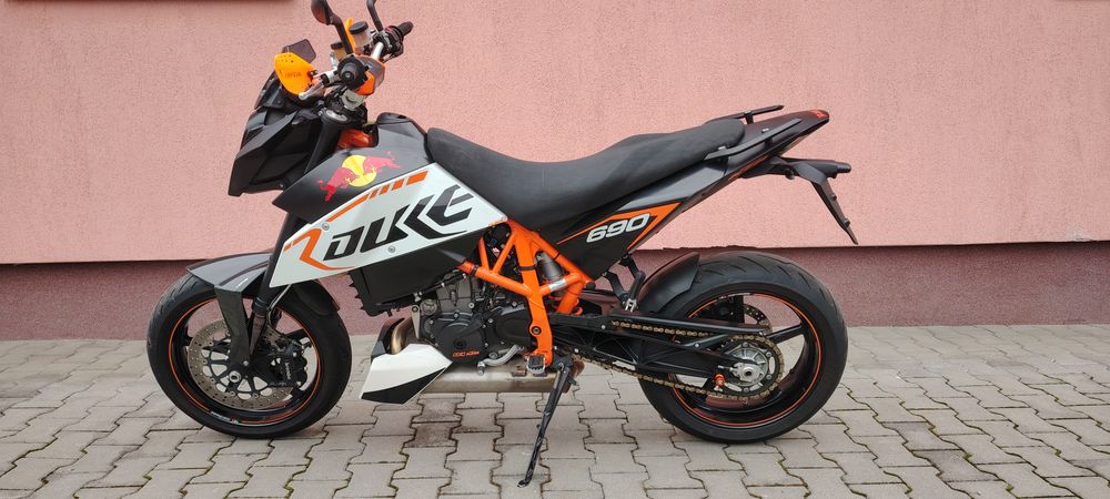KTM Duke R  690,2010  stare impecabila!