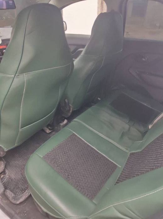 Срочно срочно продается автомобиль Лада XRey