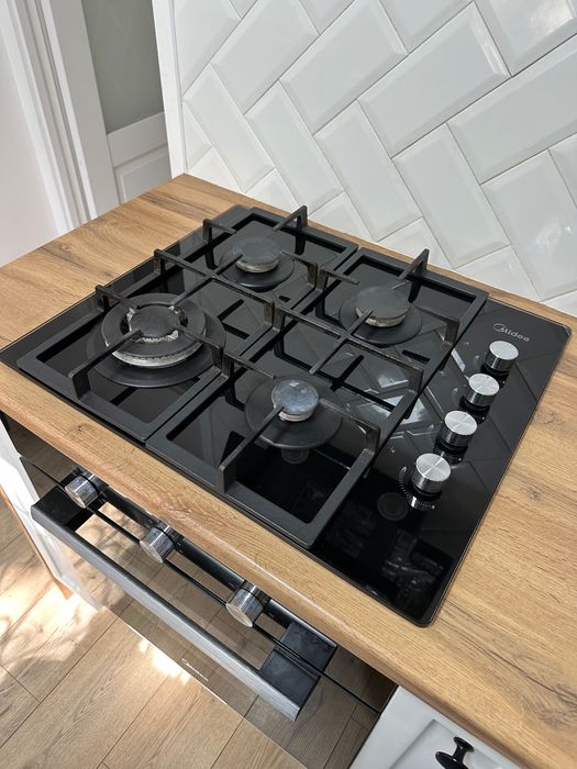 Варочная поверхность Midea 60х51 см