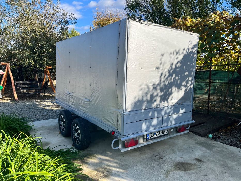 Remorcă 2700 ,Stema