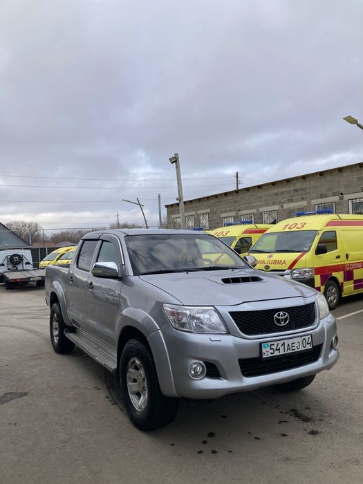 Тойота Хайлюкс 2015г. Дизель. 127тыс пробег.