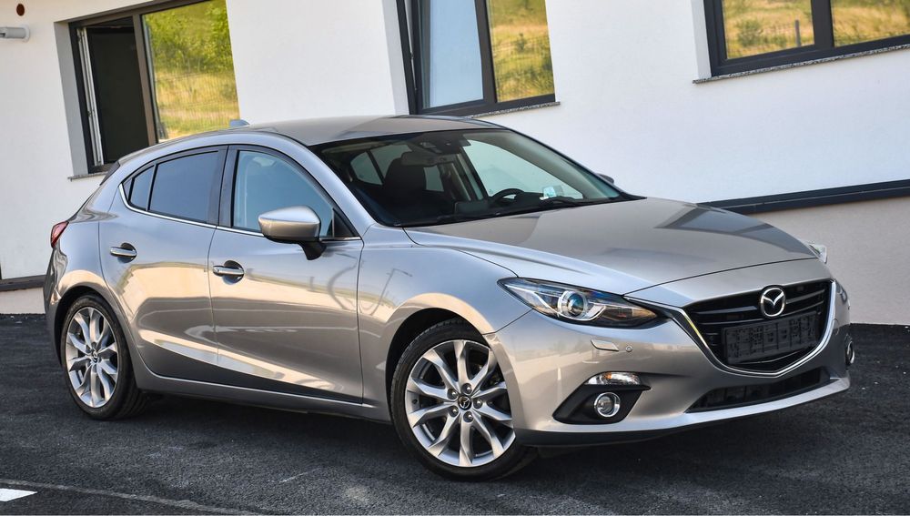 Mazda 3 SKYACTIV-G 120 Center-Line