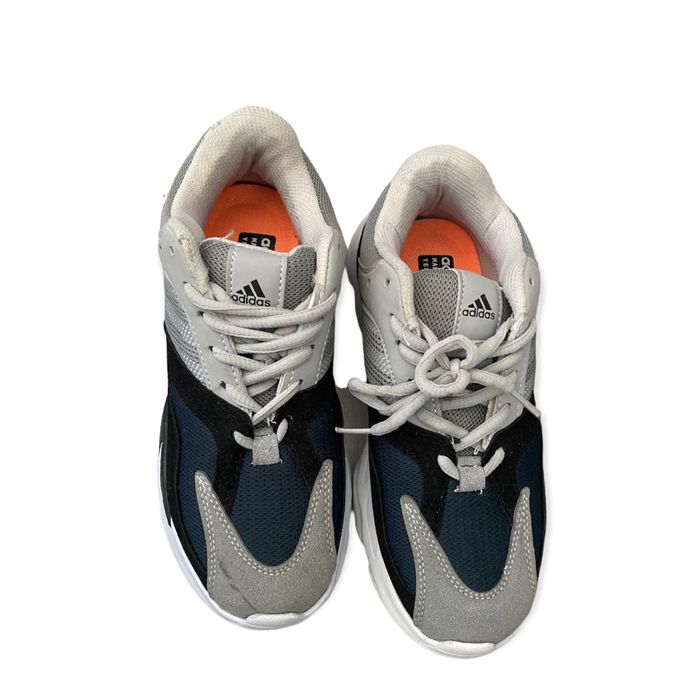 Adidas yeezy boost 700 сиви маратонки