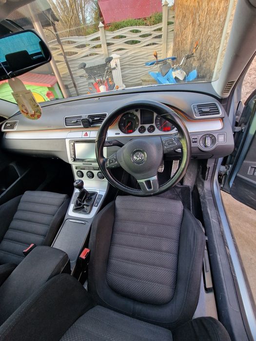 Vând Passat b6 an fabricație 2008,motor 2.0 TDI.