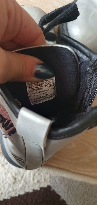 Детскии обувкии!