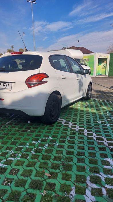 Peugeot 208 1.6 hdi