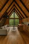 Cas a de tip  A-Frame- structura de lemn sau structura metalica