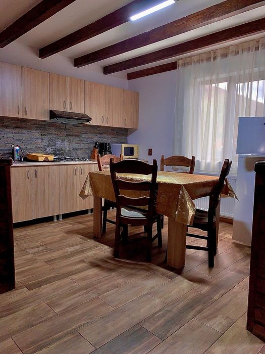 Cabană de închiriat